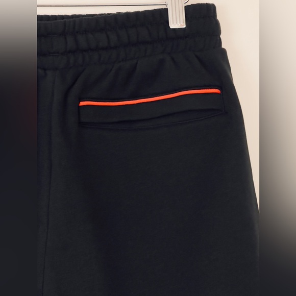 Puma x Woman’s Coca-Cola High Waisted Sweat Shorts with Pockets     Medium   NWT - Picture 8 of 12